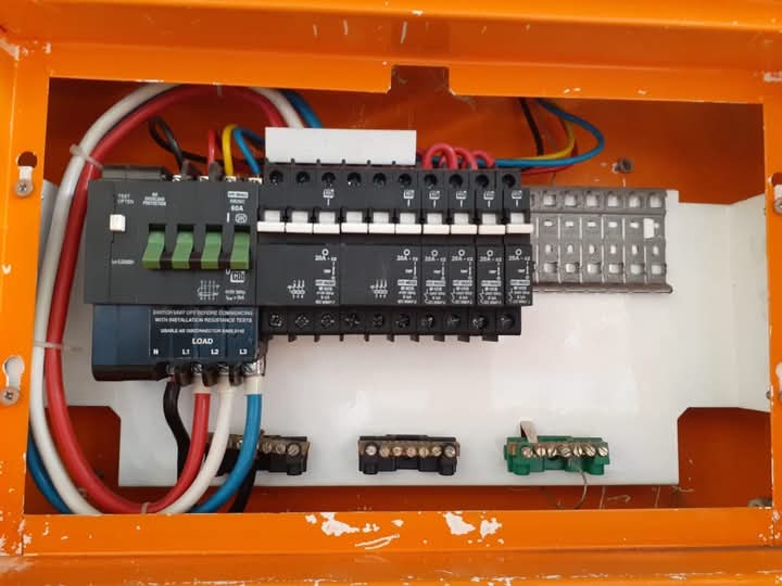 Distribution board installation